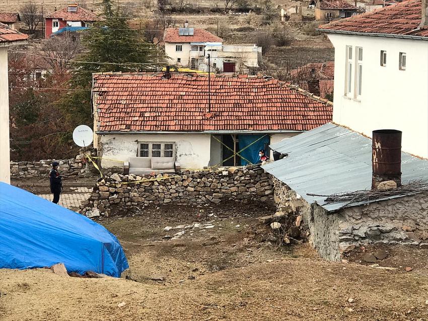 Yozgat'ta korkunç iddia: 1 aylık bebeğini sobada yakıp öldürdü