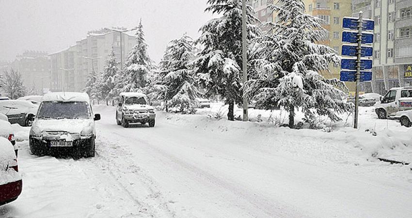 YÜKSEK OKUL VE FAKÜLTEDE 5 GÜNLÜK KAR TATİLİ 