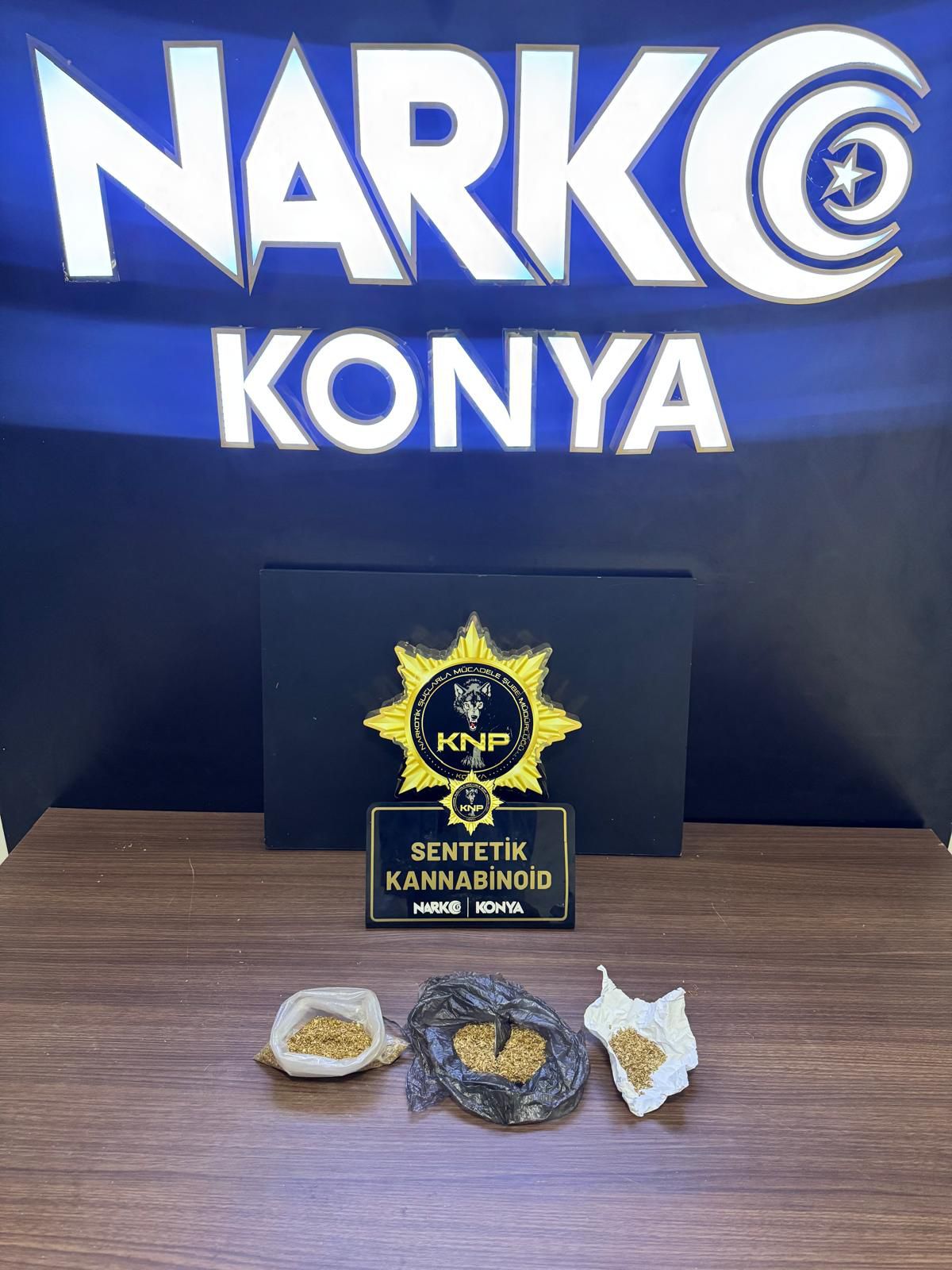 KONYA'DA UYUŞTURUCU TACİRLERİNE GEÇİT YOK: 34 OPERASYONDA 37 TUTUKLAMA - Görsel 6