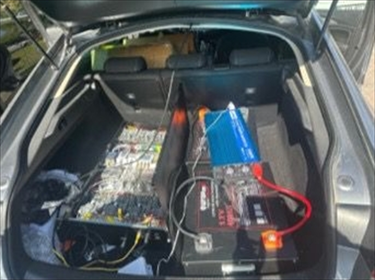 MİT'ten, "sahte baz istasyonu" kuran siber casusluk ağına operasyon - Görsel 11