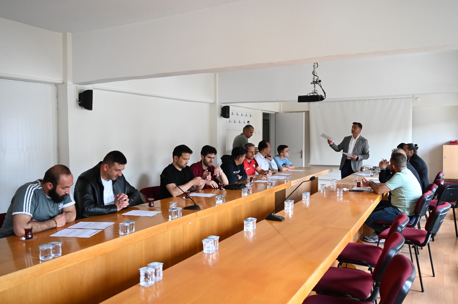 SEYDİŞEHİR BELEDİYESİ BAŞKANLIK KUPASI VOLEYBOL TURNUVASI KURALARI ÇEKİLDİ - Görsel 2