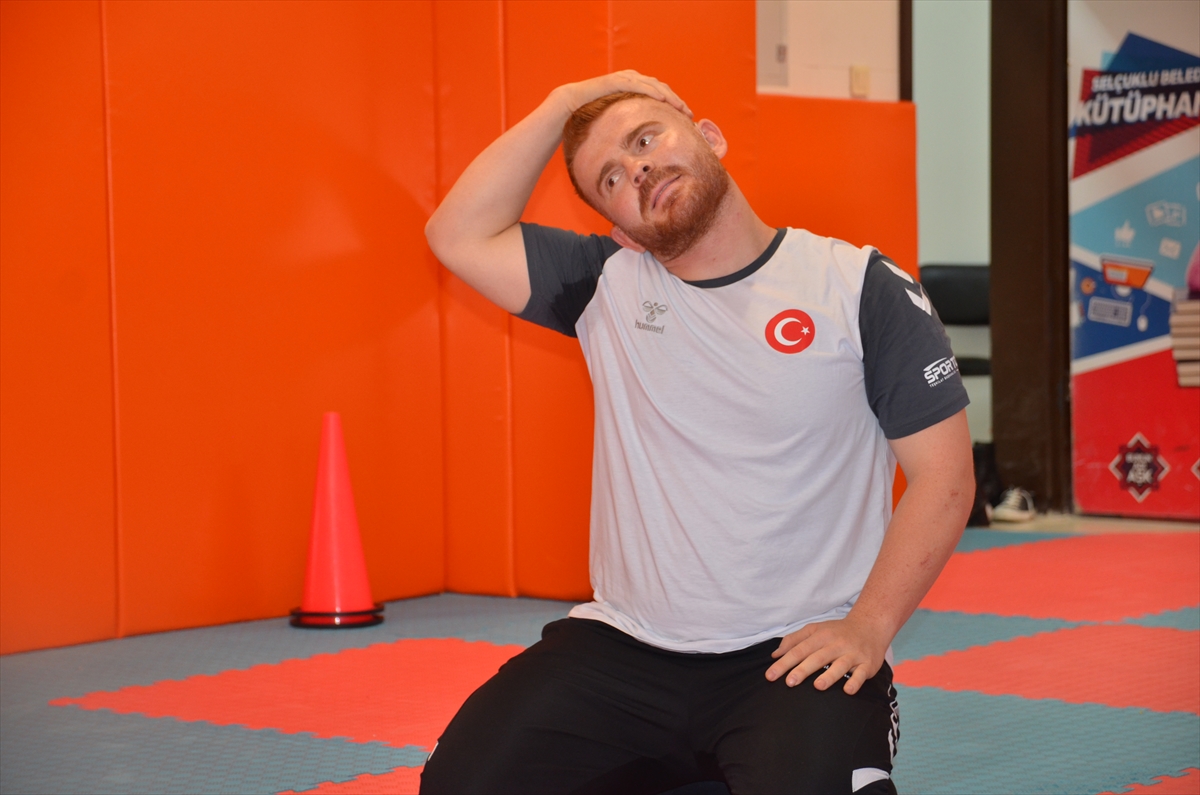 İşitme engelli milli judocu öğretmen, öğrencilerine "yol gösteriyor" - Görsel 5