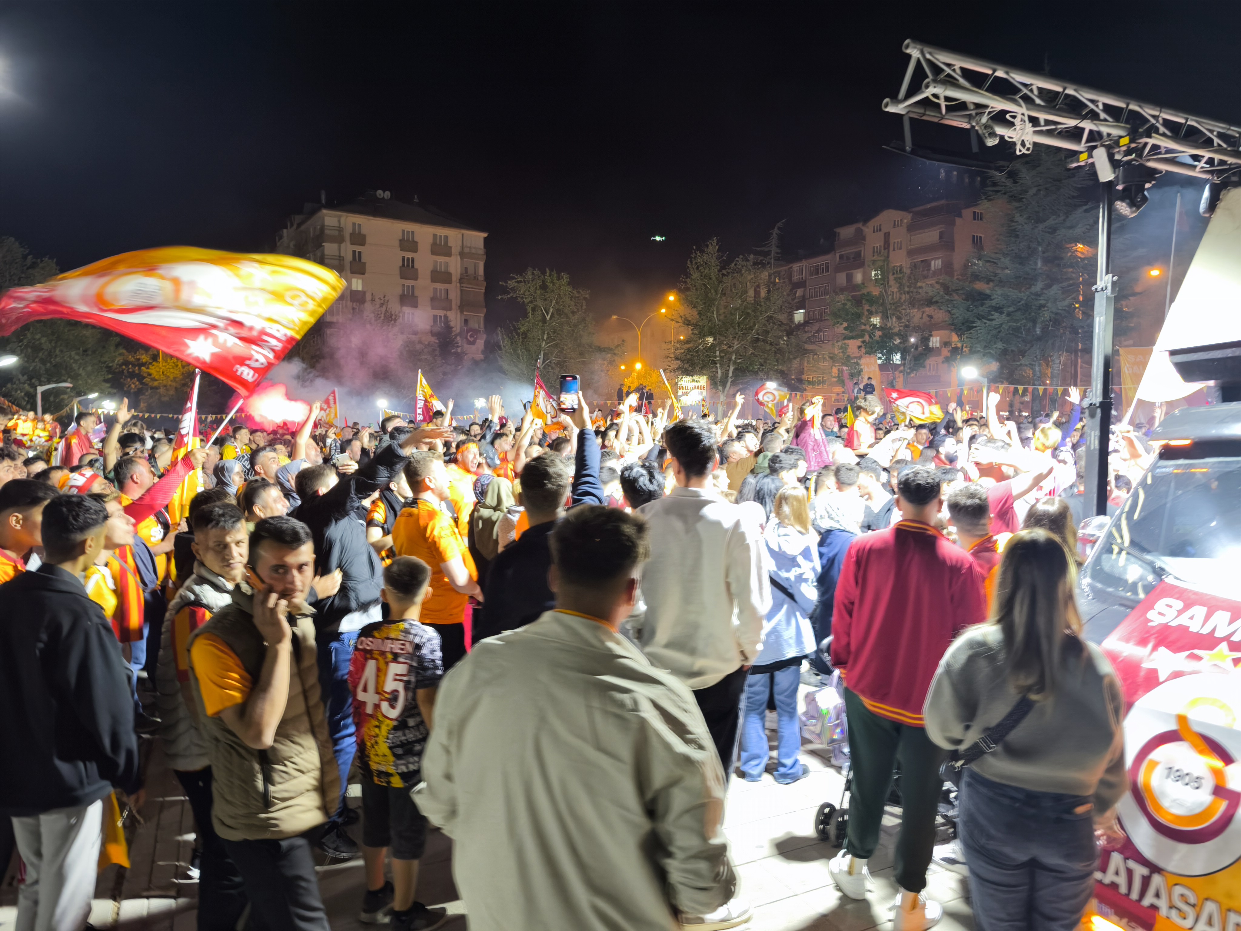 Seydişehir'de Galatasaray'ın şampiyonluğu kutlanıyor - Görsel 3