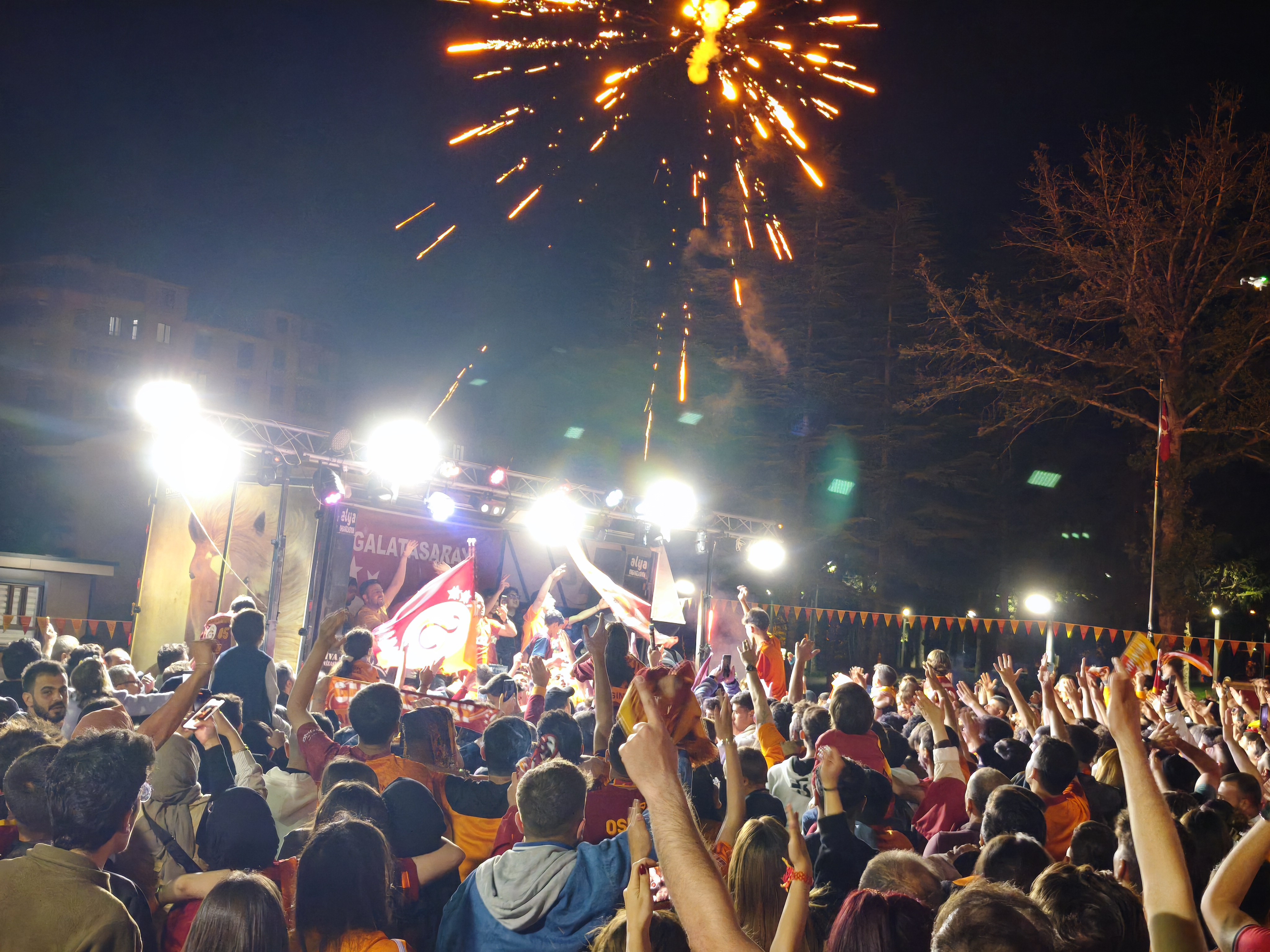 Seydişehir'de Galatasaray'ın şampiyonluğu kutlanıyor - Görsel 4