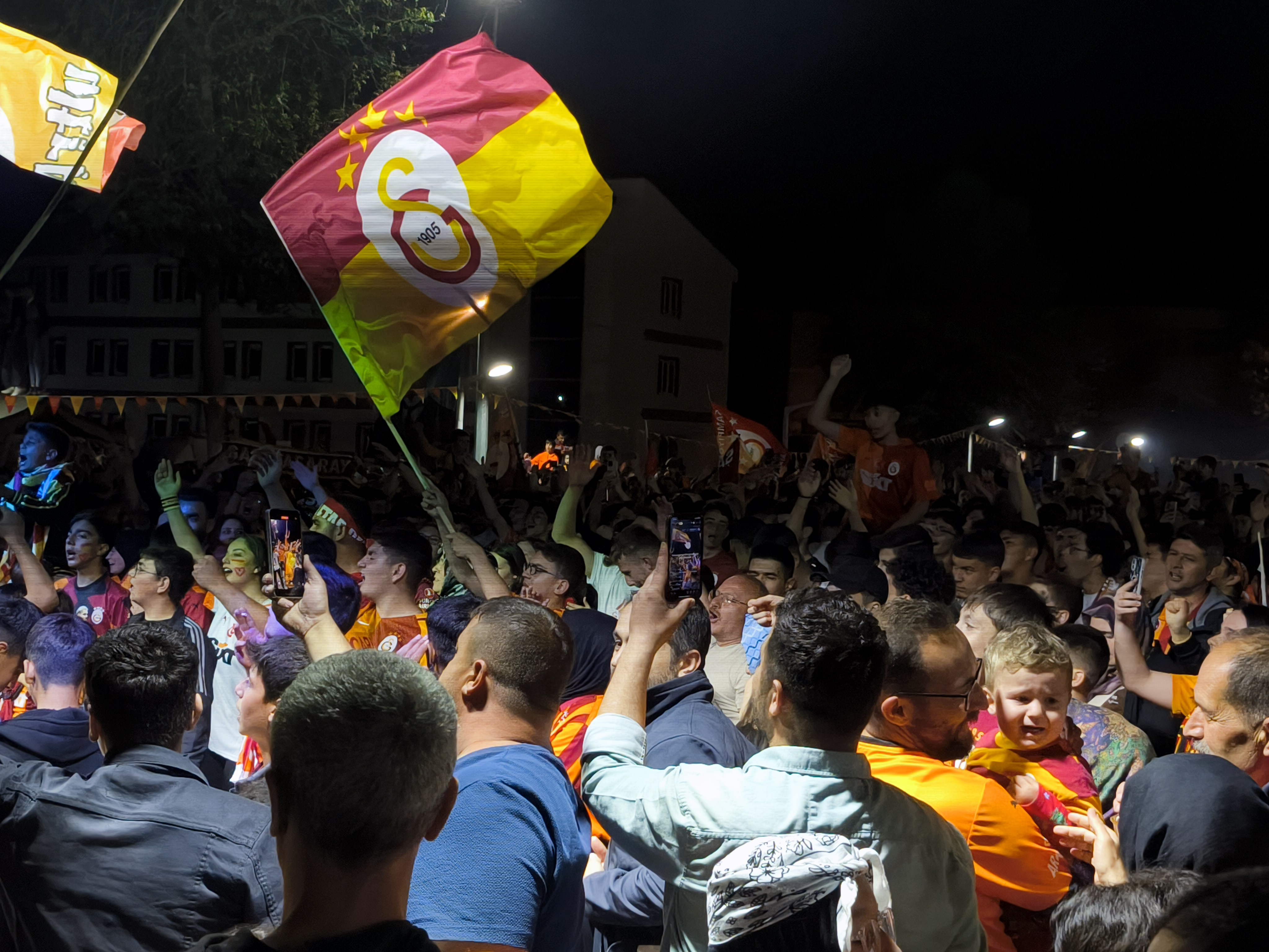 Seydişehir'de Galatasaray'ın şampiyonluğu kutlanıyor - Görsel 8