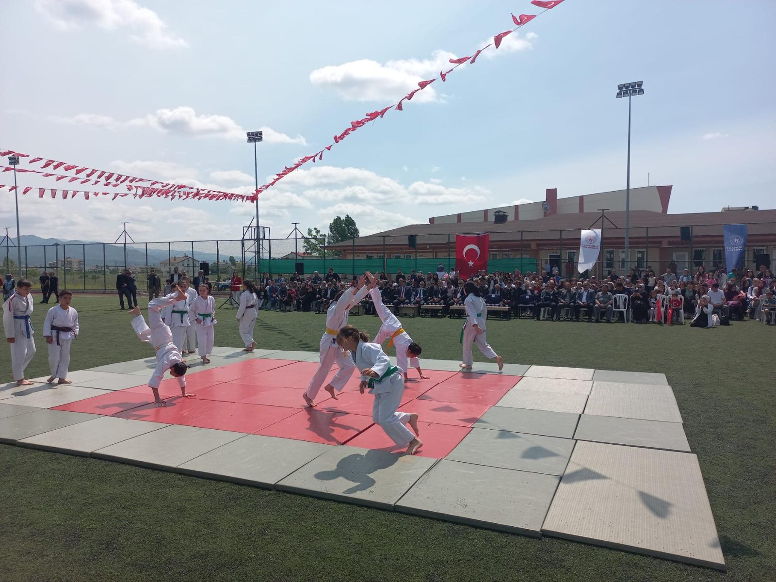 19 Mayıs Atatürk’ü Anma, Gençlik ve Spor Bayramı Seydişehir’de Coşkuyla Kutlanıyor - Görsel 14