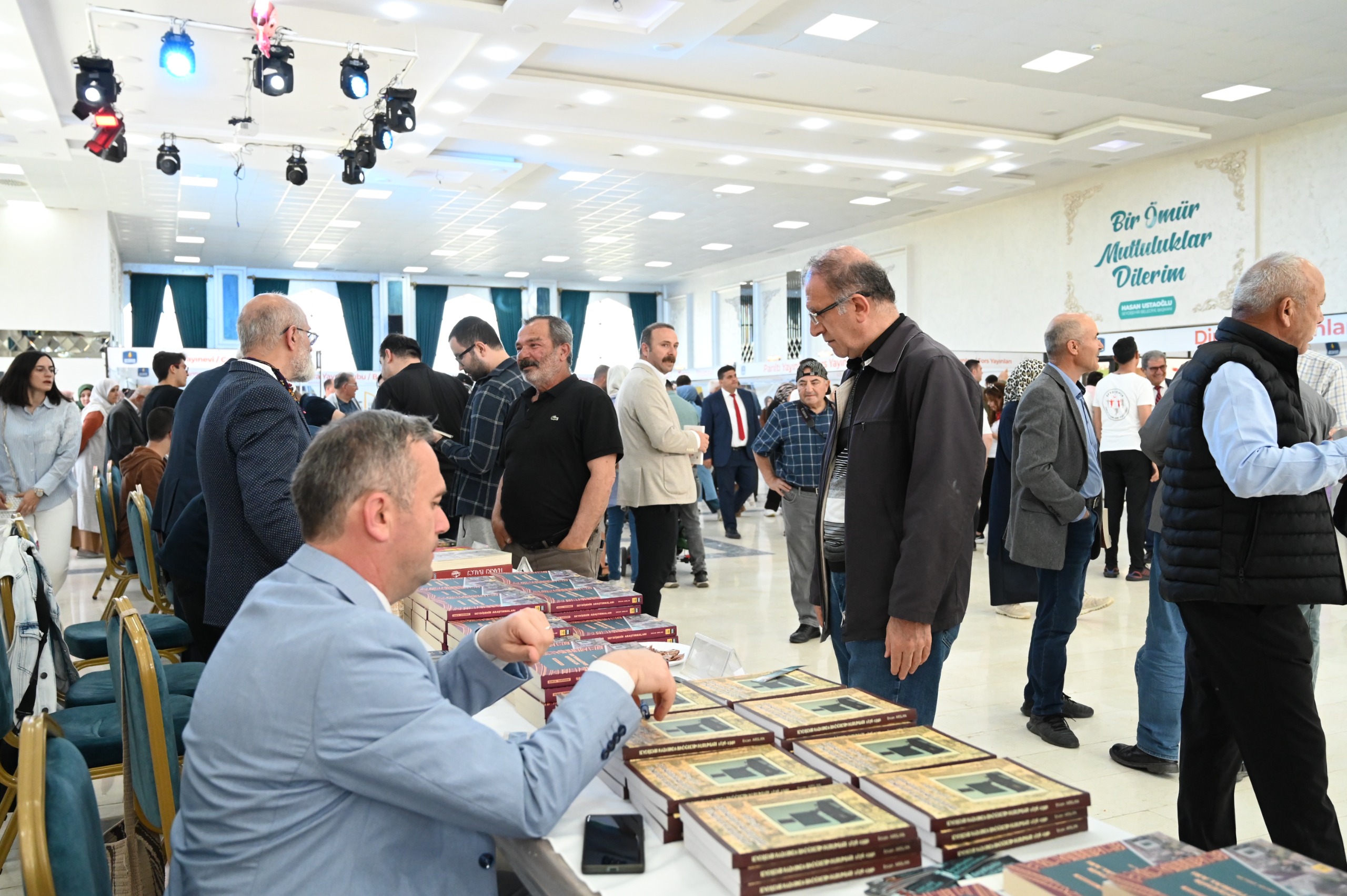 SEYDİŞEHİR 5.KİTAP GÜNLERİ AÇILDI  - Görsel 1