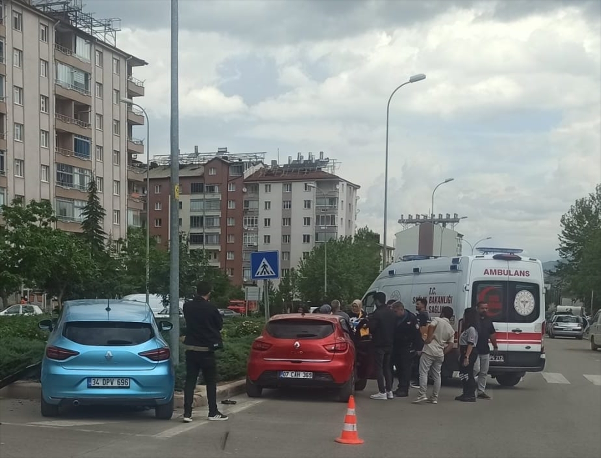 Seydişehir'de trafik kazasında 2 kişi yaralandı - Görsel 1