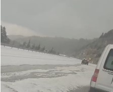 Seydişehir-Antalya Karayolu Dolu Altında Kaldı! Sürücüler Zor Anlar Yaşadı - Görsel 1