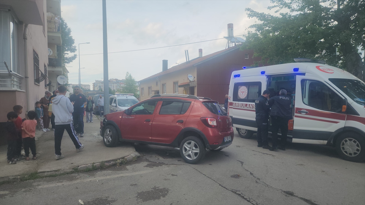 Seydişehir'de  iki otomobilin çarpıştığı kazada 7 kişi yaralandı - Görsel 4