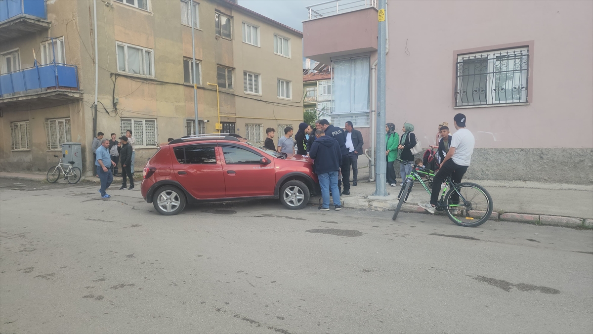 Seydişehir'de  iki otomobilin çarpıştığı kazada 7 kişi yaralandı - Görsel 5