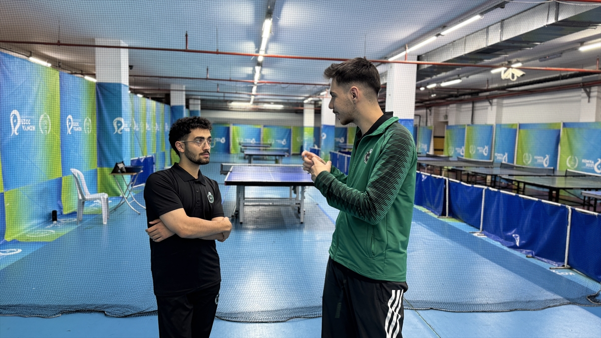 KONYA - İşitme engelli sporcu trafik kazasında kaybettiği babasının hayali için olimpiyatlara hazırlanıyor - Görsel 5