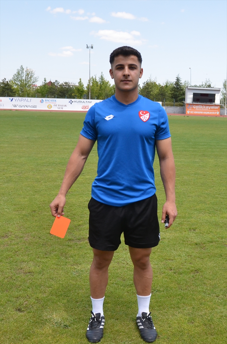 Konya'da köpeğe kırmızı kart gösteren hakem o anları anlattı - Görsel 1