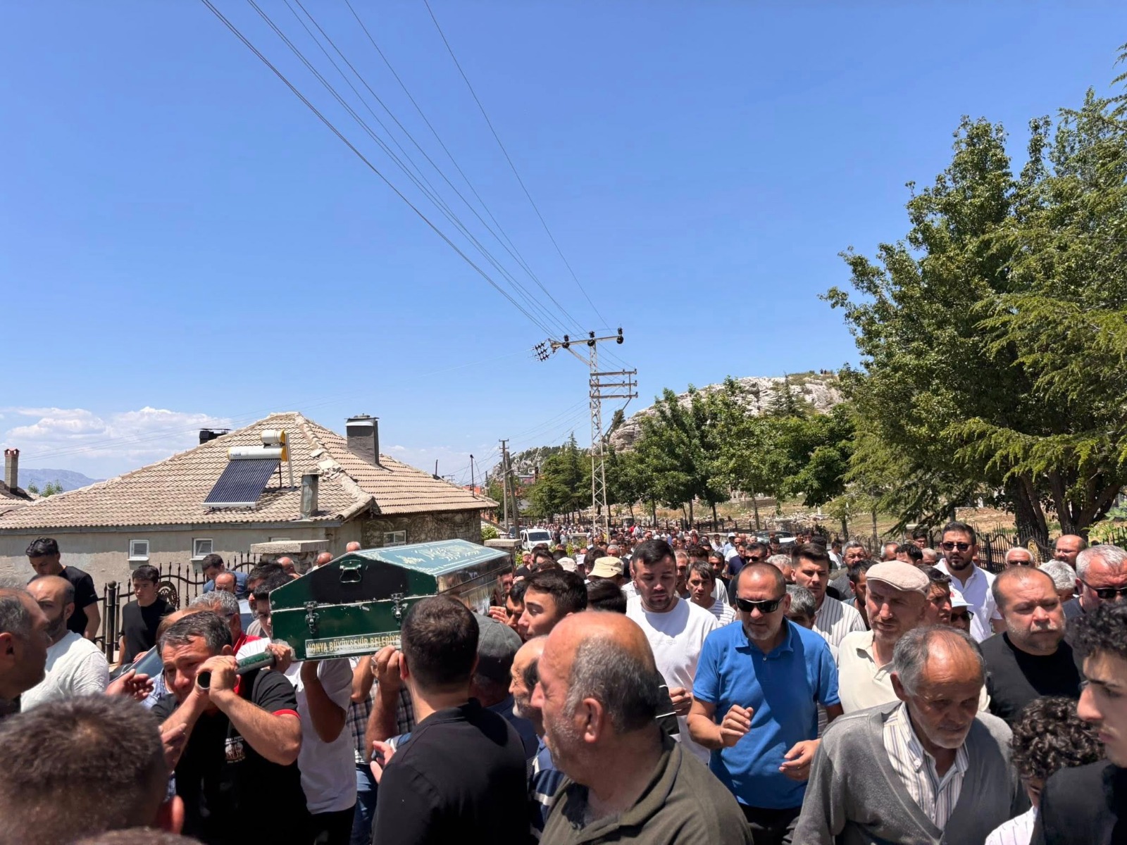 Kaza kurbanı genç besiciye Konya’da  son yolculuğuna   uğurlandı - Görsel 3