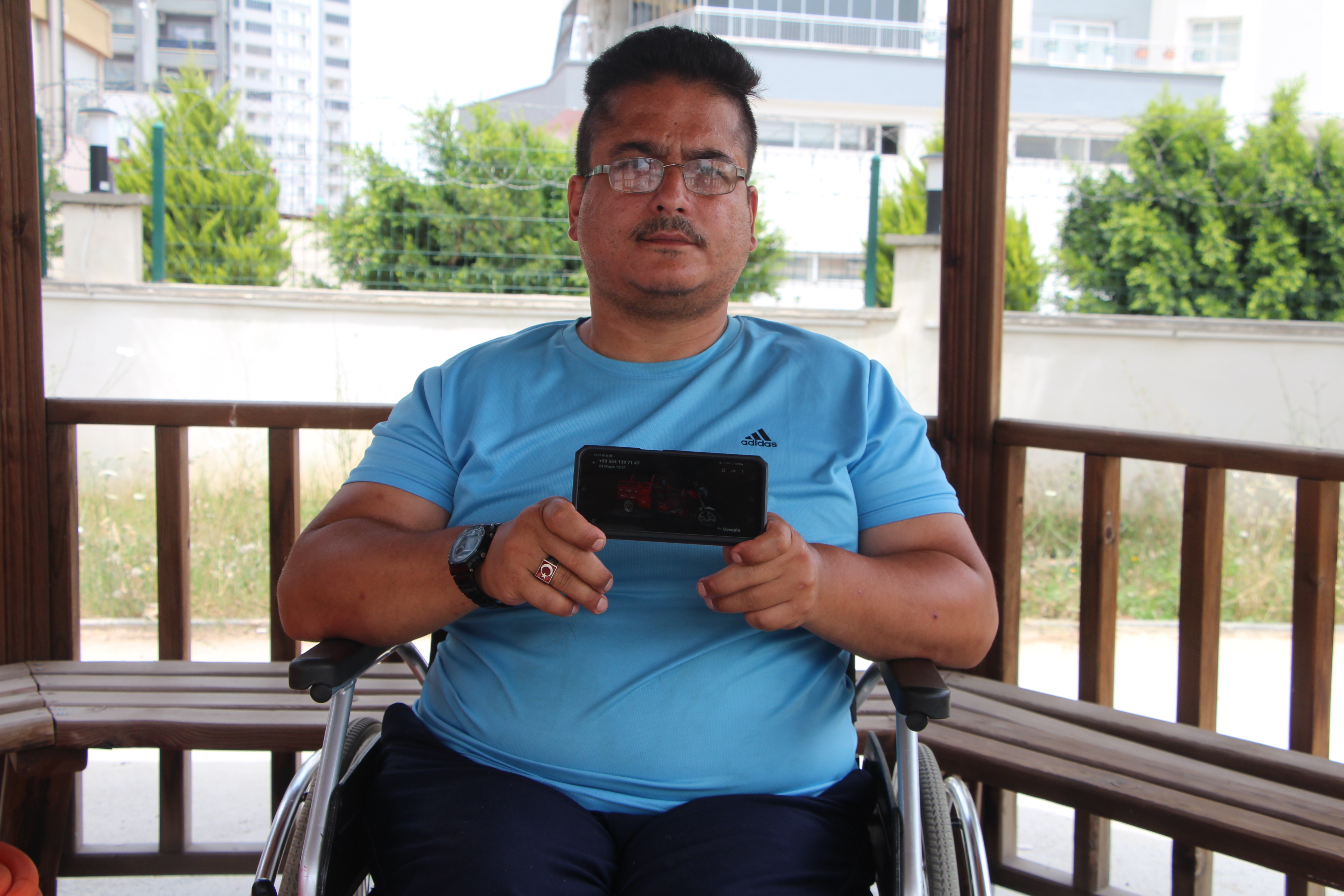 Ortopedik engelli oğlunun hayali motosikletin parasını dolandırıcılara kaptırdı - Görsel 3