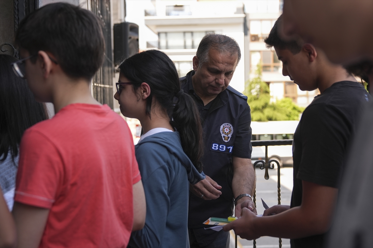 LGS kapsamındaki merkezi sınav başladı - Görsel 5