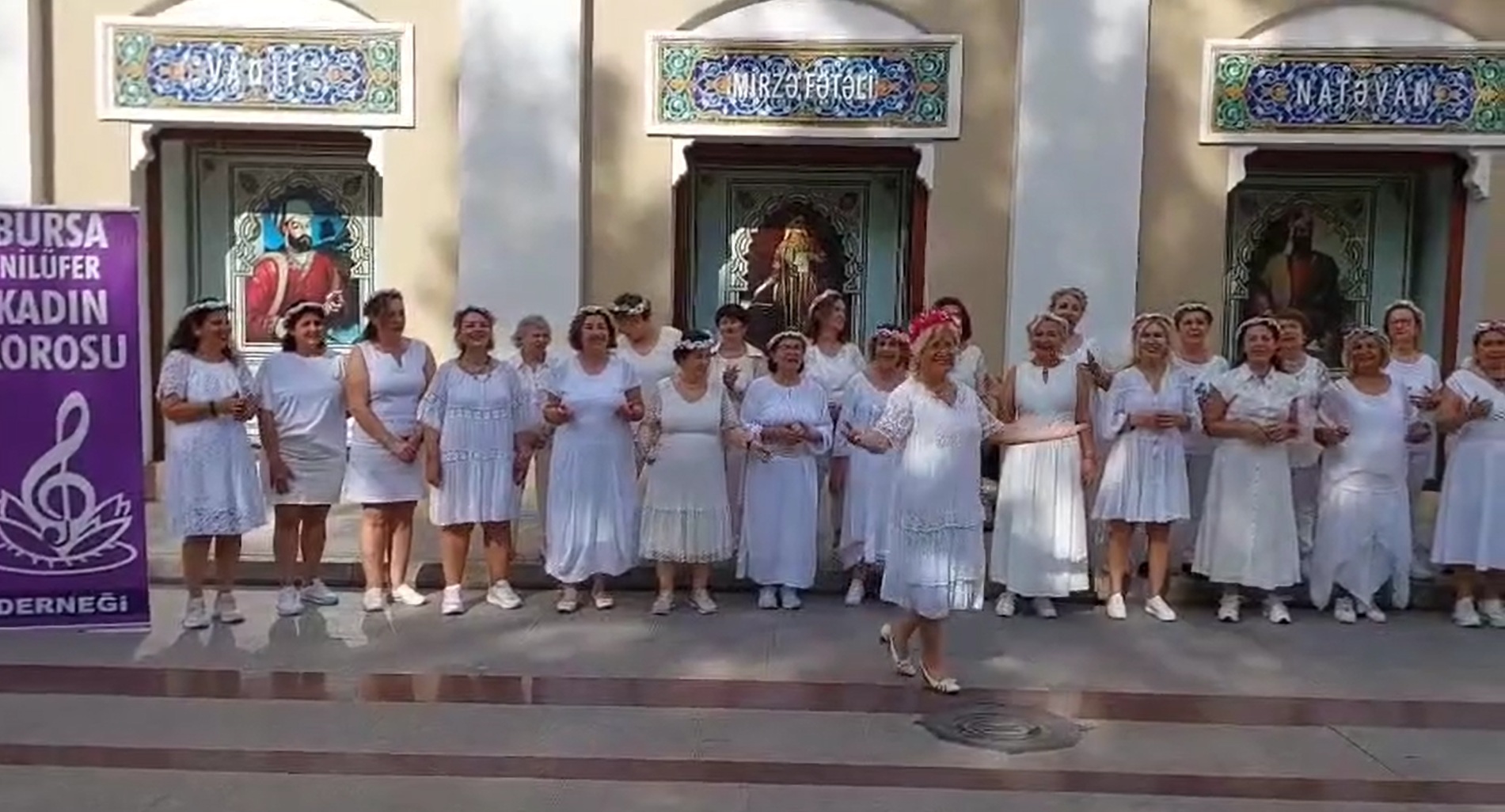 Hiç müzik eğitimi almayan 175 kadın, çıktıkları sanat yolculuğunda 11 ülkede konser verdi - Görsel 8