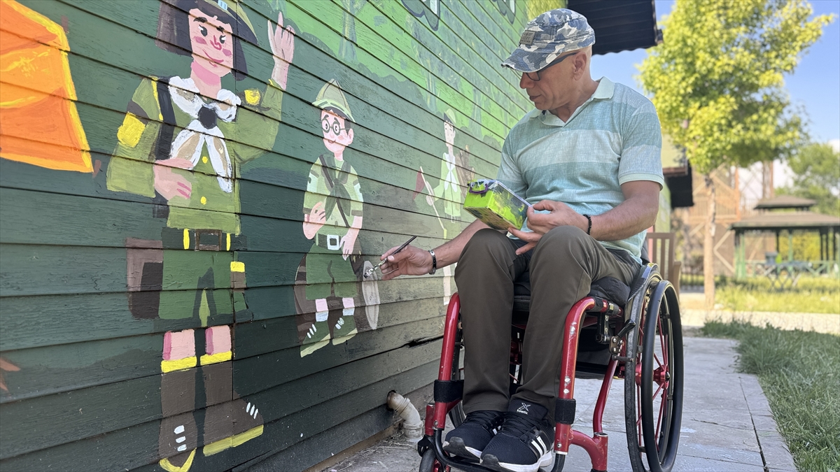 Konya'da üniversite öğrencileri okul duvarlarını renklendiriyor - Görsel 10