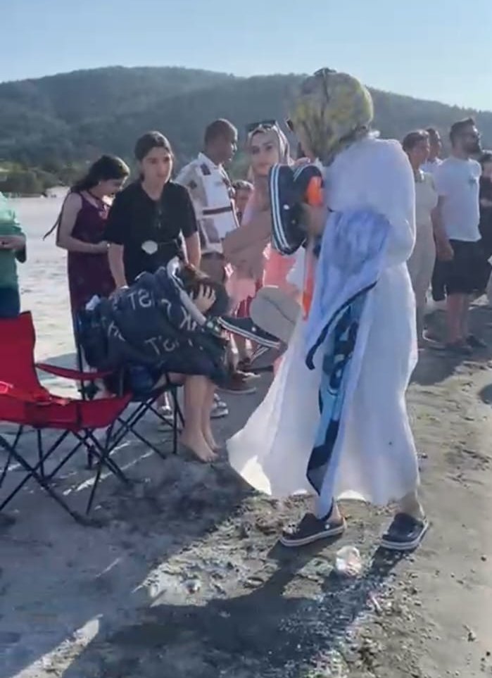 BURDUR Salda Gölü'ne yüzmek için giren baba ve oğlu boğuldu.  - Görsel 1