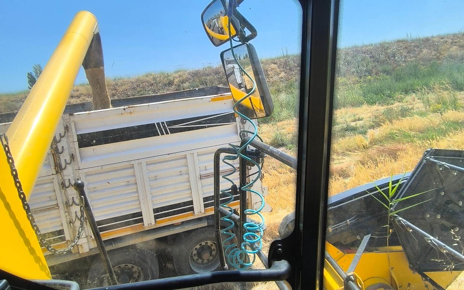 Seydişehir'de 2025 Arpa-Buğday Hasat Sezonu Bağra Mahallesi'nde Başladı - Görsel 1