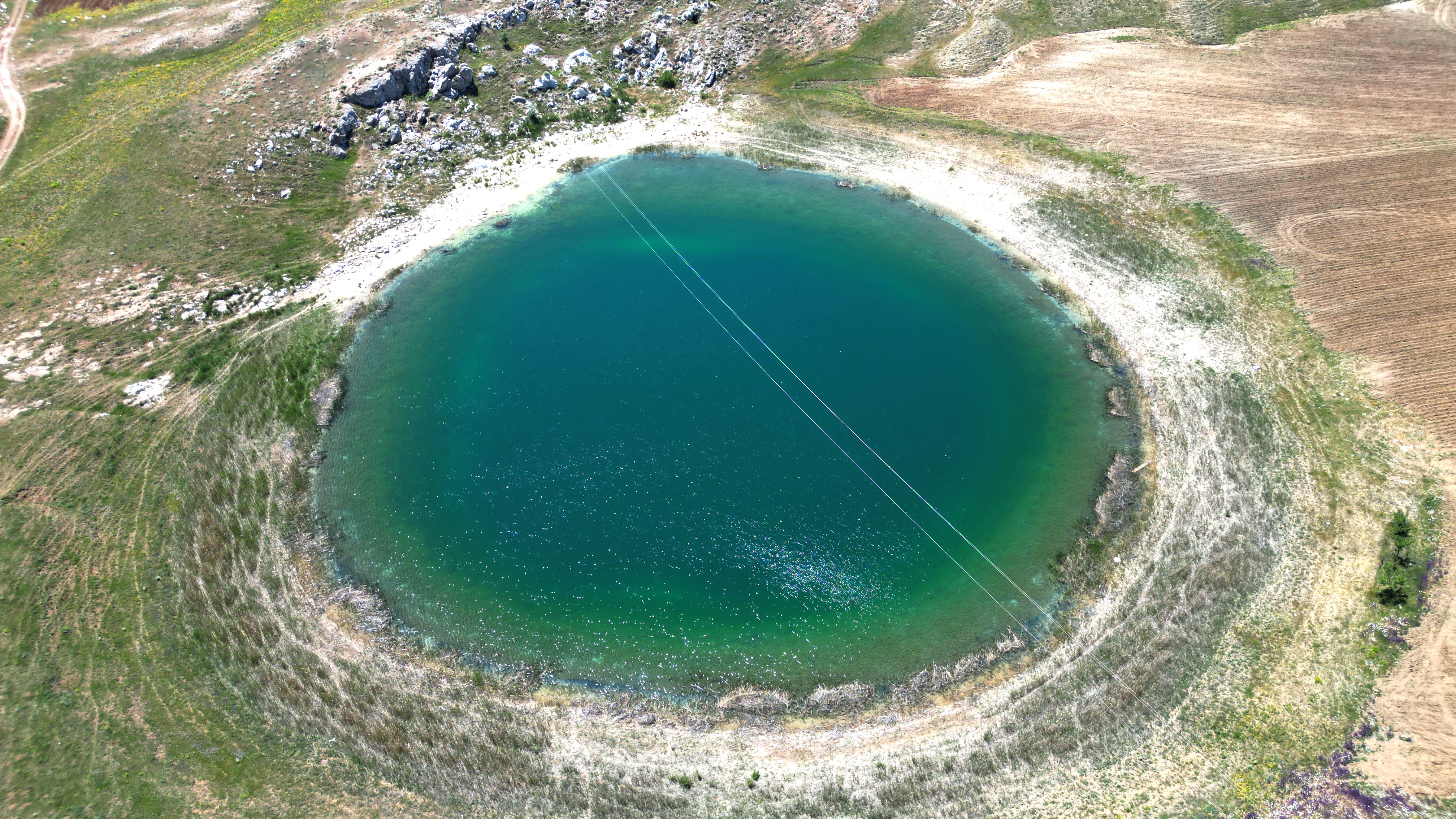 Sivas'ın nazar boncuğu göllerde 'renk' şöleni - Görsel 6