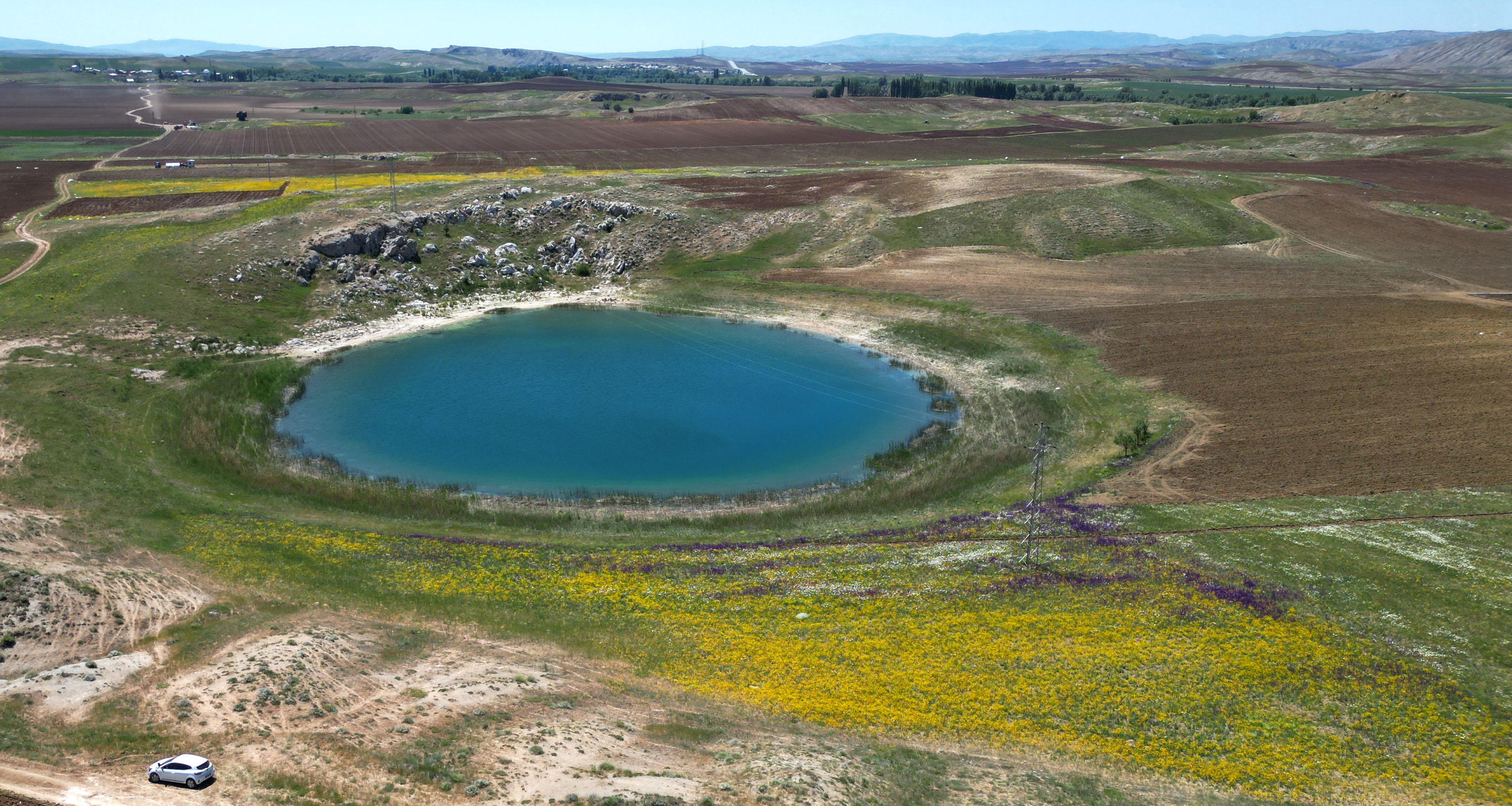 Sivas'ın nazar boncuğu göllerde 'renk' şöleni - Görsel 7
