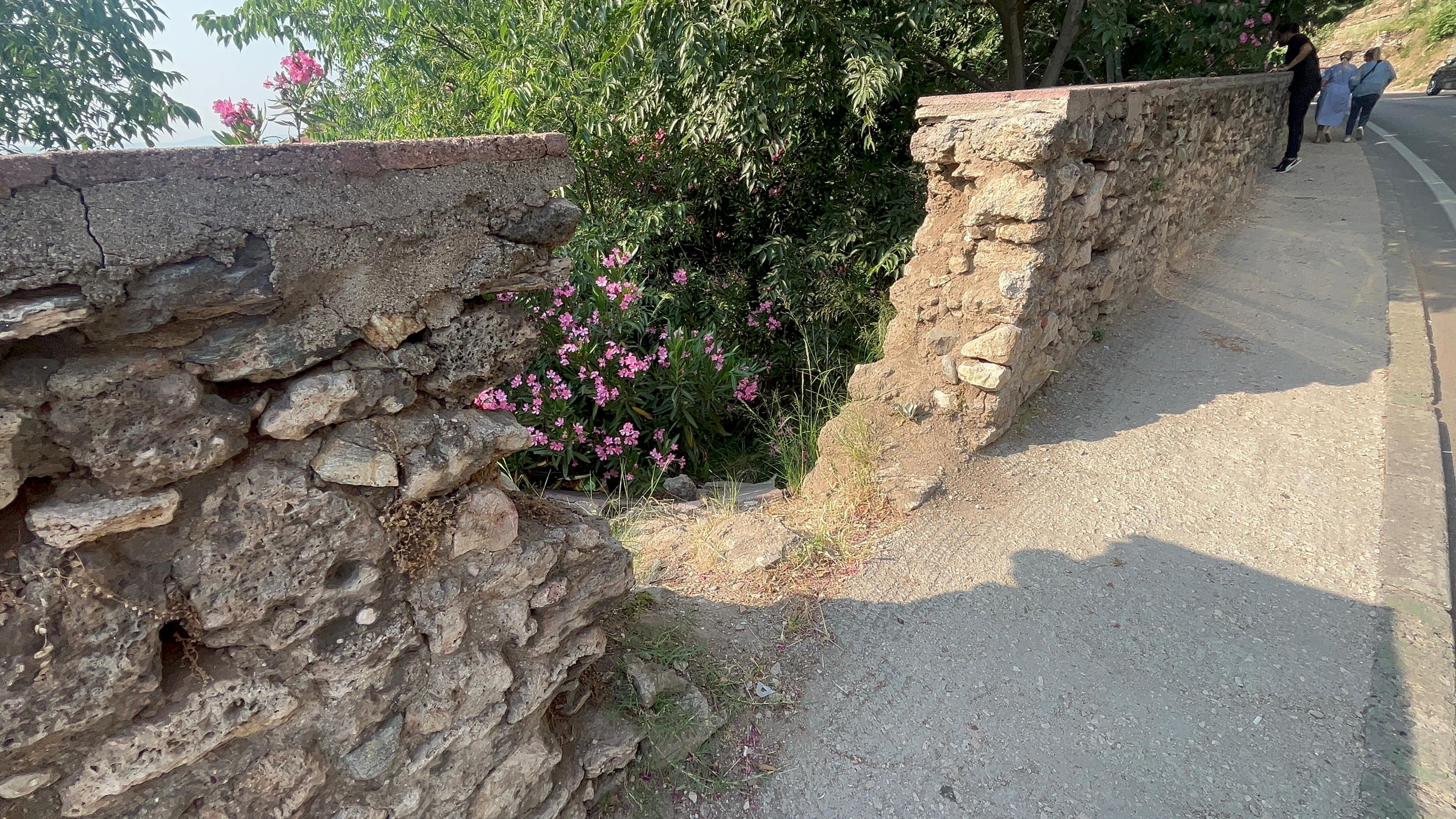 Bursa'da Boğazına bıçak dayadığı kadının 310 lirasını alan gaspçı, sahte sanıp bilezikleri istememiş - Görsel 8