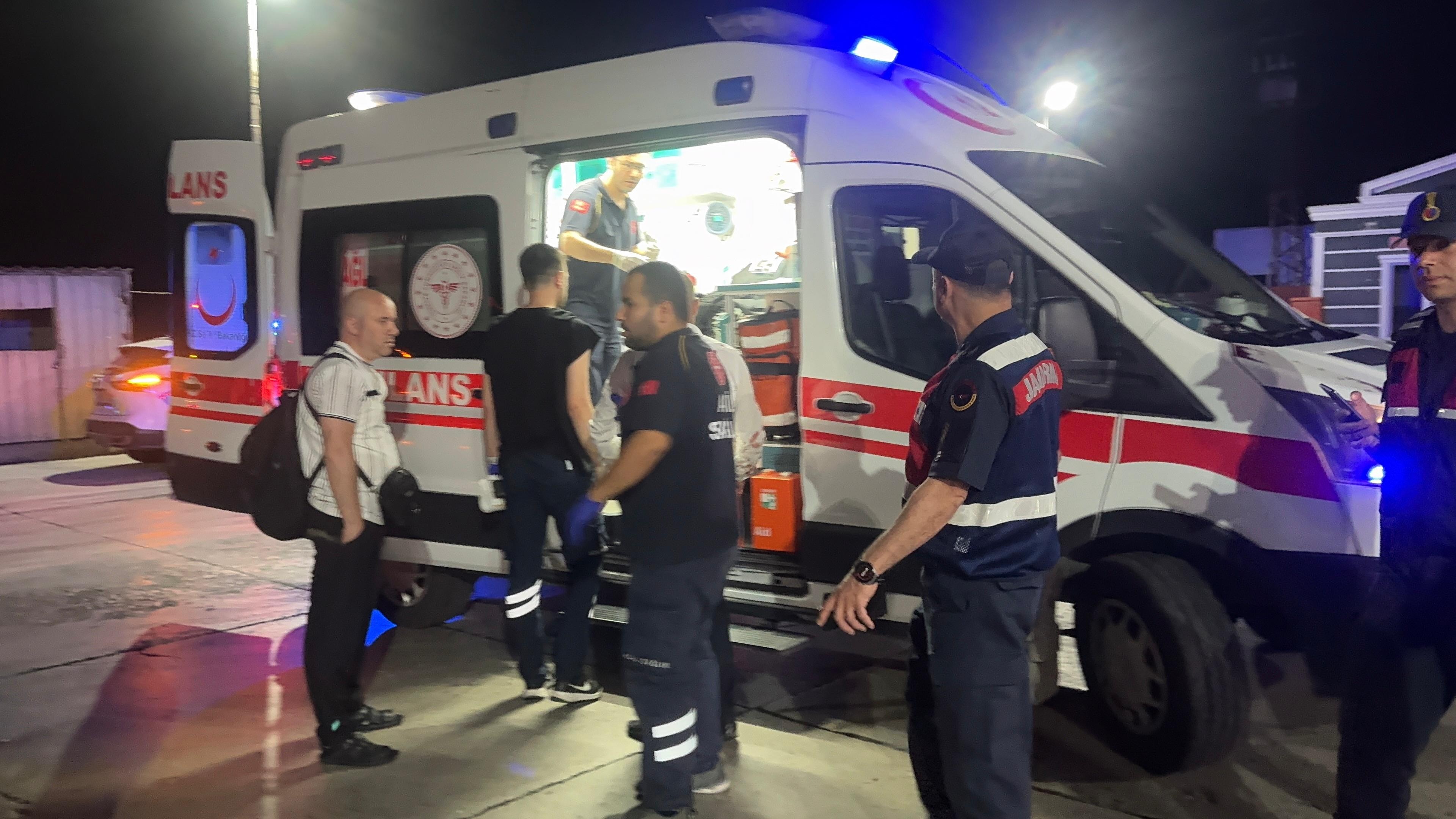  Konya  Plakalı yolcu otobüsü Sakarya'da  TIR'a arkadan çarptı: 2'si ağır, 13 yaralı - Görsel 5