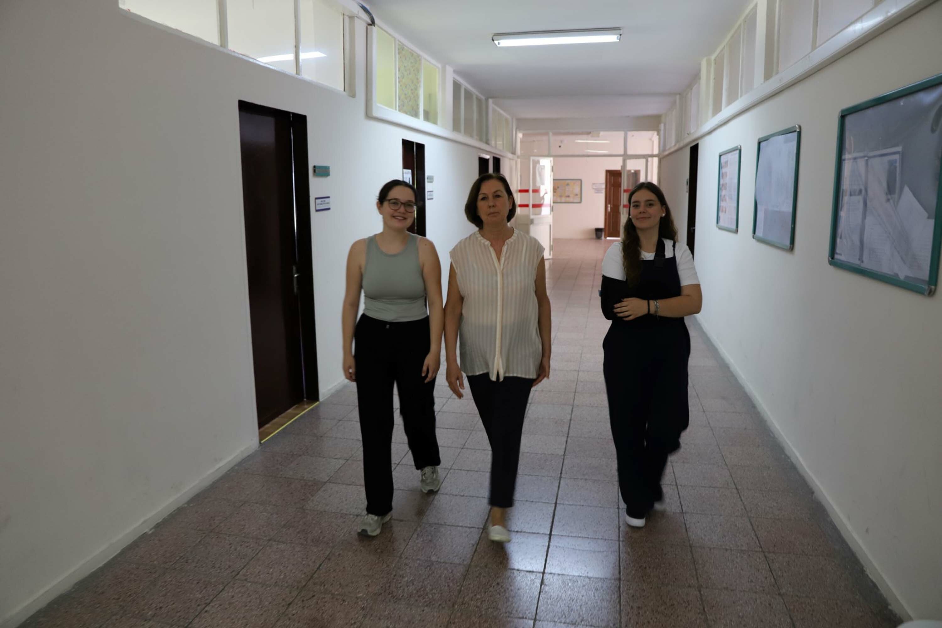 Profesör, emekli olduğu üniversiteye öğrenci olarak döndü - Görsel 2