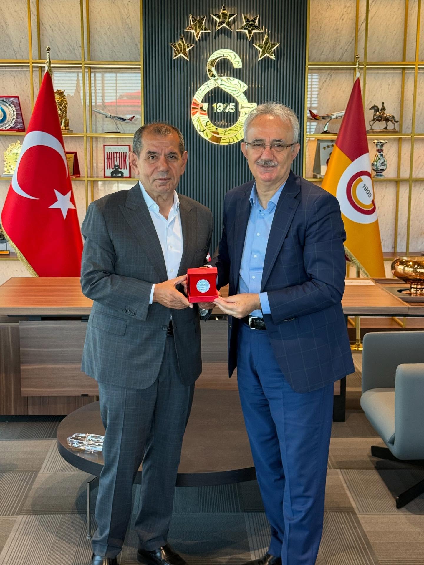 Seydişehirli  Bürokrat Darphane Genel Müdürü Yasir Şahin, Galatasaray Başkanı Dursun Özbek'i Ziyaret Etti - Görsel 2