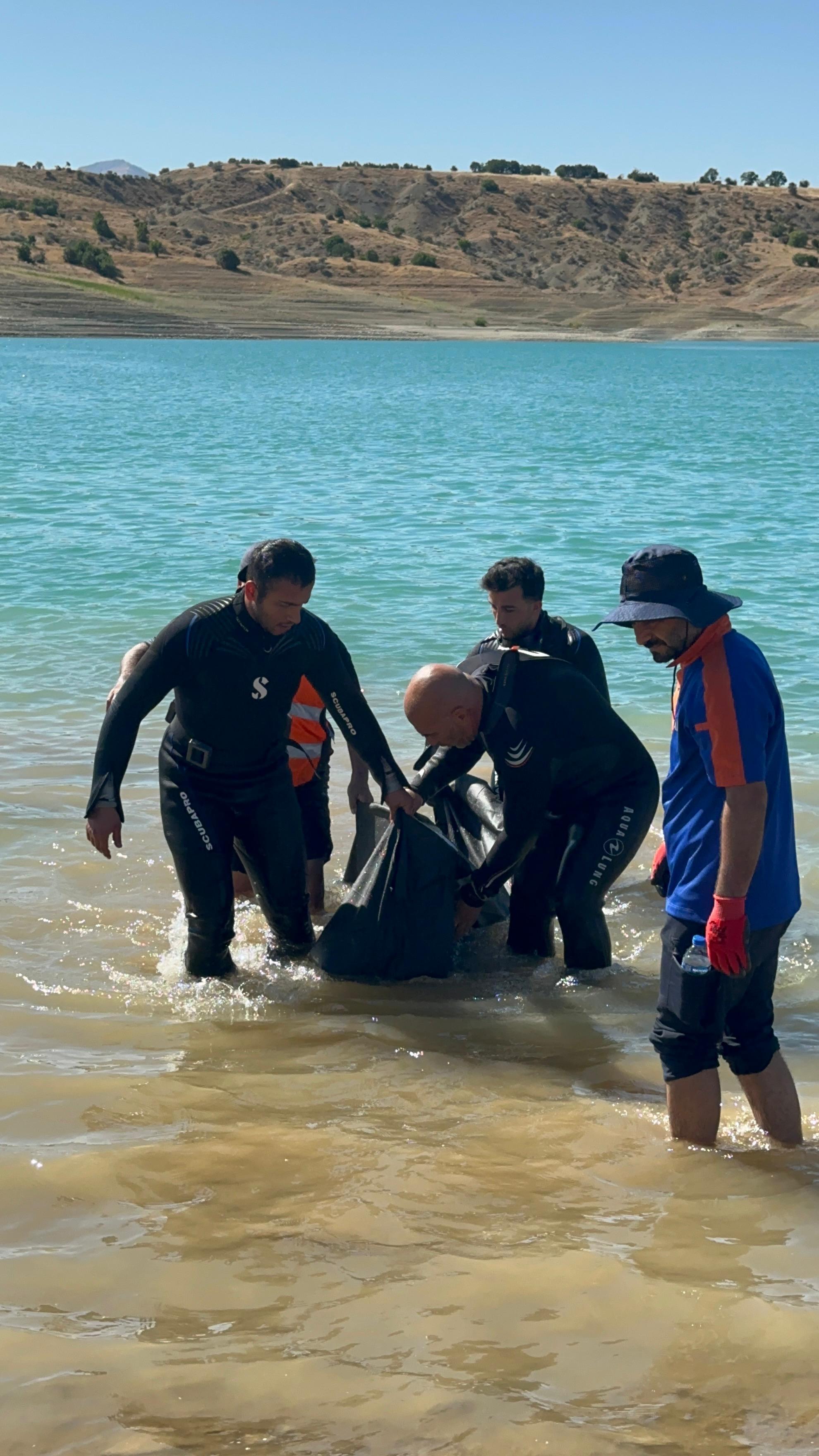 Diyarbakır - Soğuması için bıraktığı karpuzu alırken düştüğü barajda boğuldu - Görsel 4