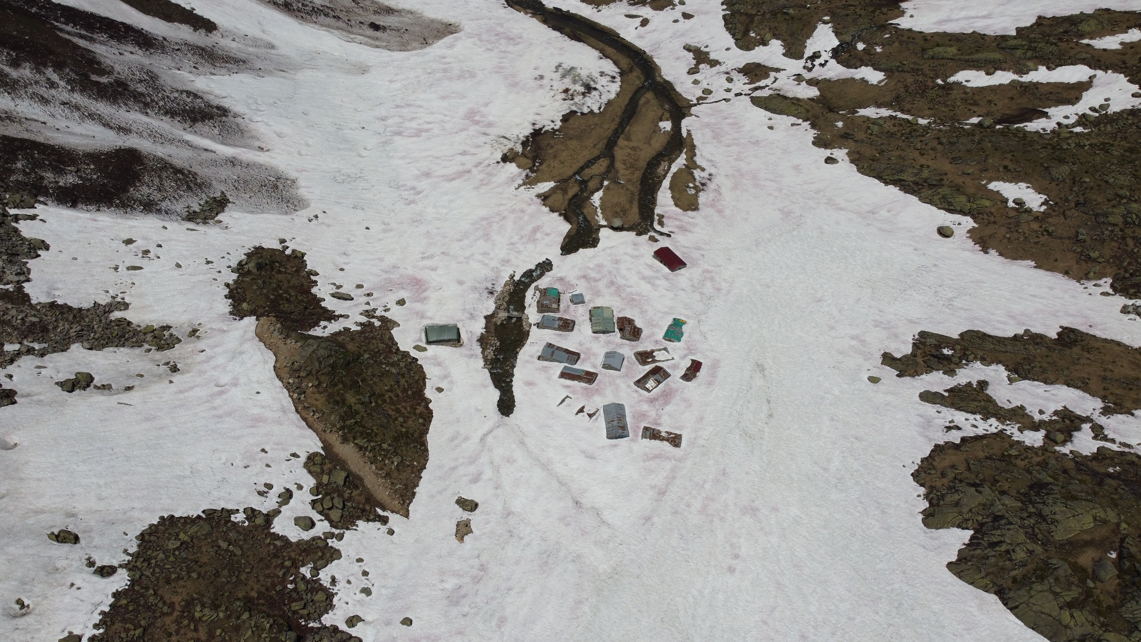 Rize’de haziran sonunda karla mücadele - Görsel 3