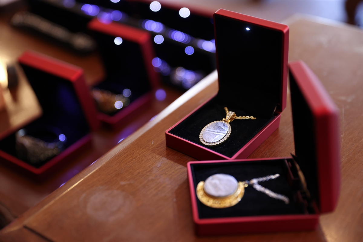 Konya'da gök taşından takı ve bıçak üreten girişimci uzay merakını sektöre taşıyor - Görsel 3