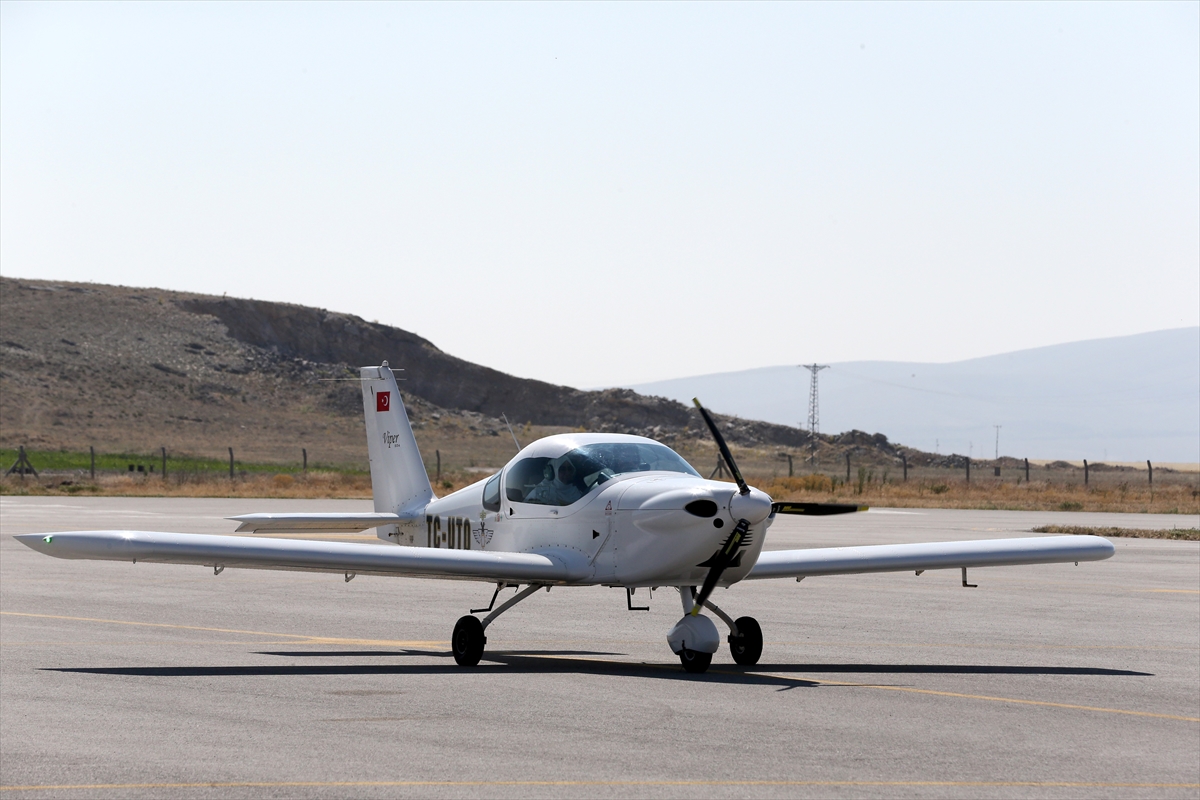 Pilotaj bölümü mezunu oğlunun uçuşuna eşlik eden anne, heyecan ve mutluluğu bir arada yaşadı - Görsel 9