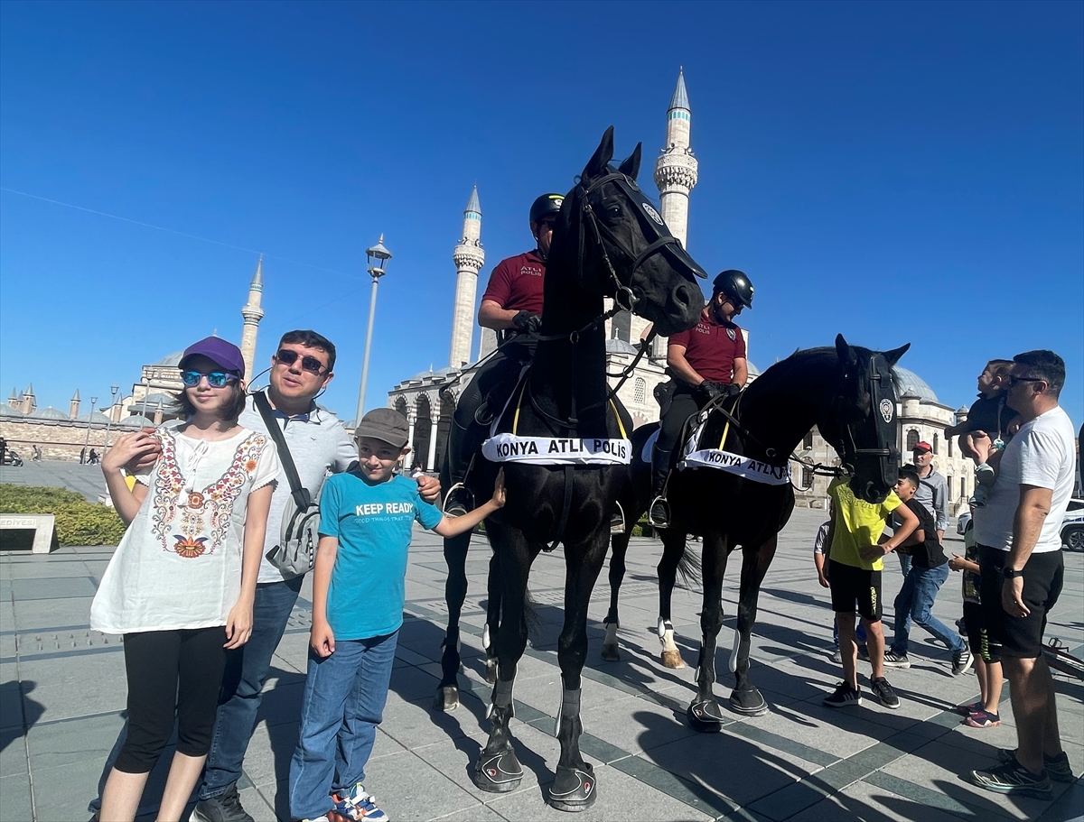 Konya'da atlı polis birliği göreve başladı - Görsel 5