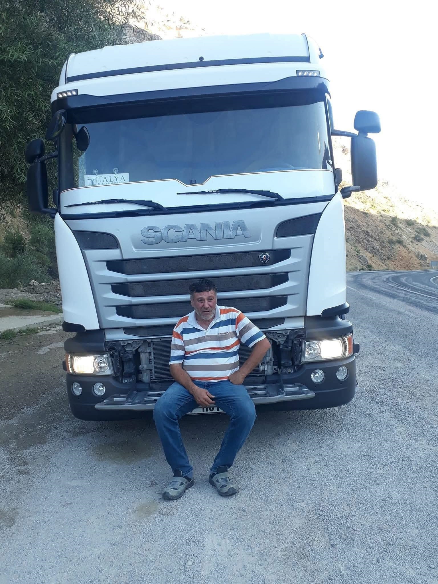 Antalya'da Lastiği patlayan TIR, karşı şeride geçip TIR ile çarpıştı: 1 ölü, 1 yaralı - Görsel 9