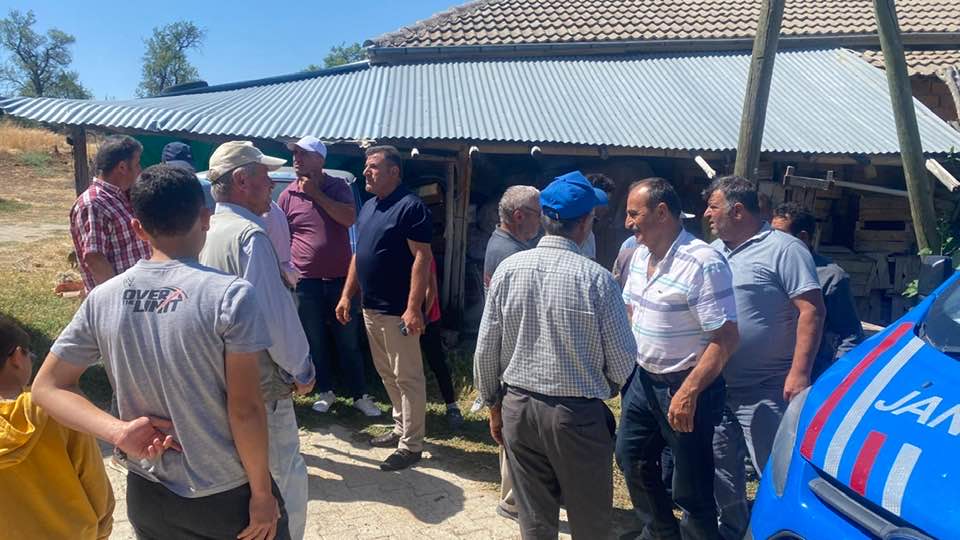 Ahırlı'da Ev Yangını Kısa Sürede Söndürüldü: Can Kaybı Yaşanmadı - Görsel 5