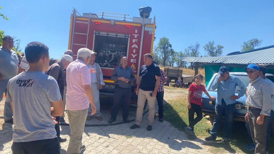 Ahırlı'da Ev Yangını Kısa Sürede Söndürüldü: Can Kaybı Yaşanmadı - Görsel 6
