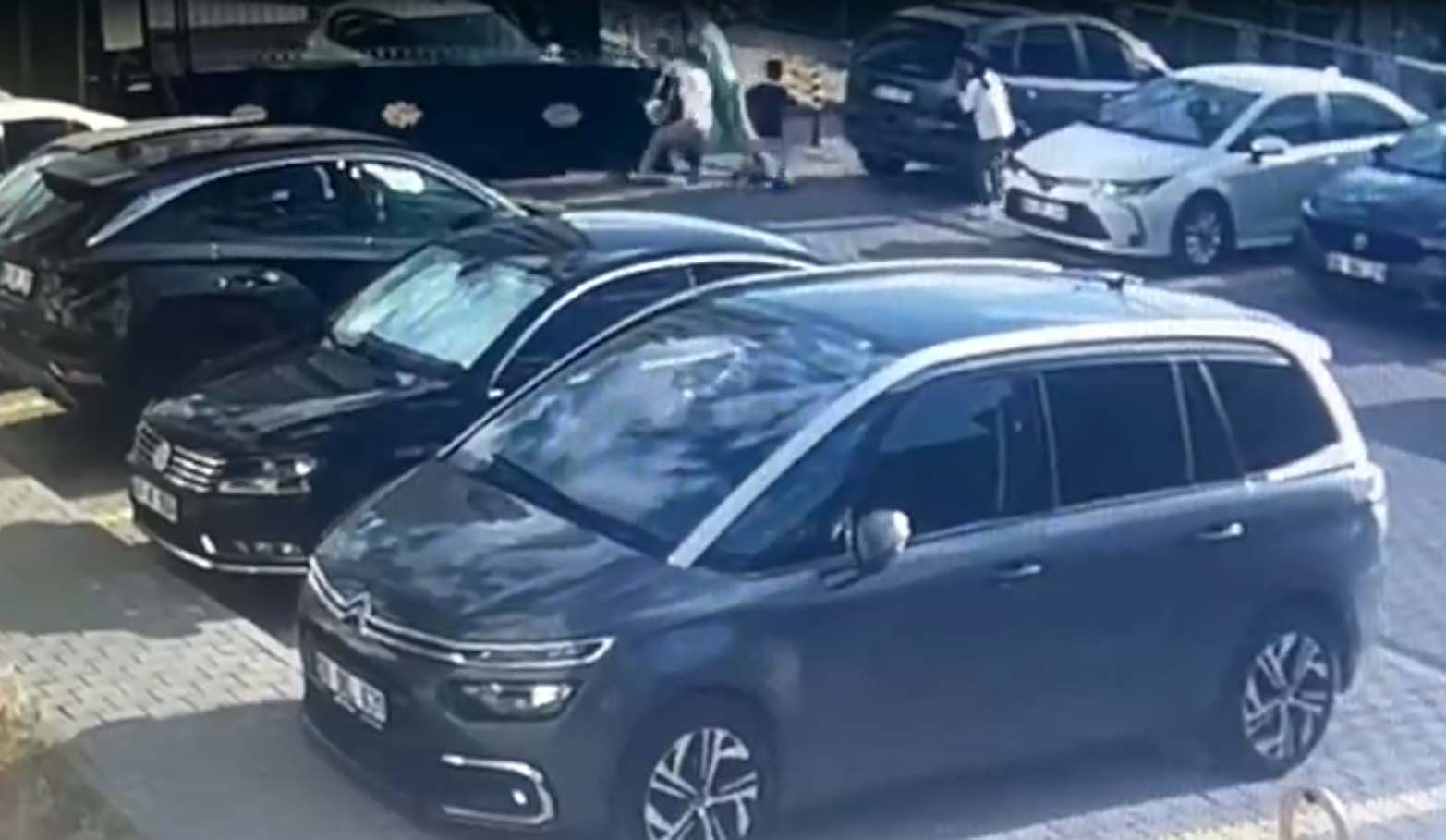 ANKARA - Site girişinde bir çifte çarpan sürücü tutuklandı - Görsel 5