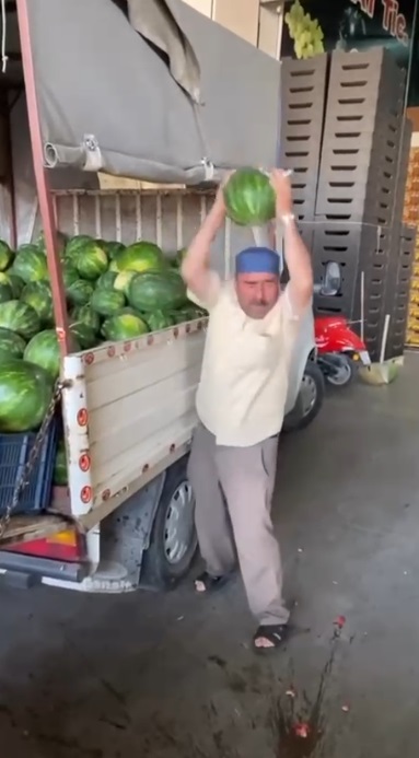 Adana-Halde kilosu 1 TL'ye düşen karpuz markette 14 TL - Görsel 8