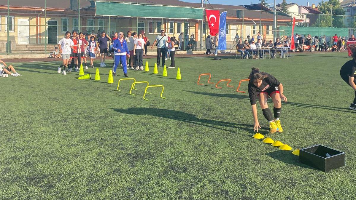 Seydişehir’de 2025 GSB Yaz Spor Okulları Coşkuyla Açıldı - Görsel 4