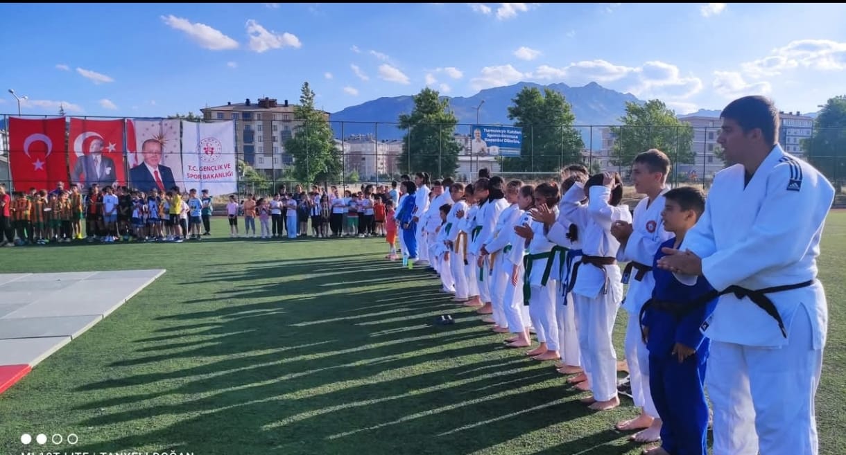 Seydişehir’de 2025 GSB Yaz Spor Okulları Coşkuyla Açıldı - Görsel 9