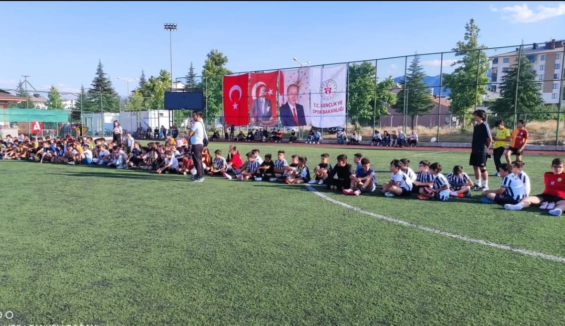 Seydişehir’de 2025 GSB Yaz Spor Okulları Coşkuyla Açıldı - Görsel 10