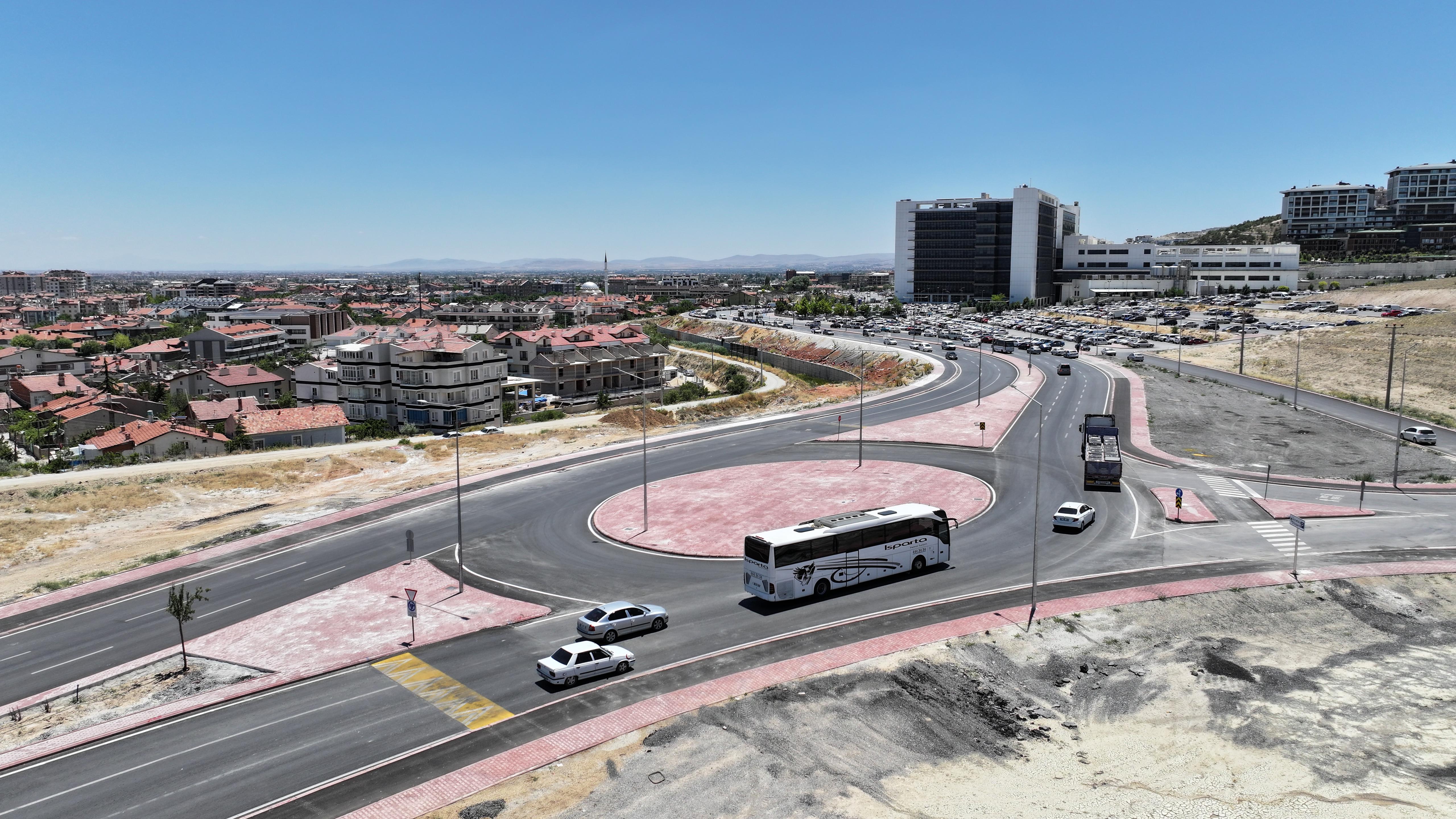 KONYA BÜYÜKŞEHİR, MERAM TIP FAKÜLTESİ’NDE OTOPARK GİRİŞ ÇIKIŞLARINI DAHA GÜVENLİ HALE GETİRDİ - Görsel 3