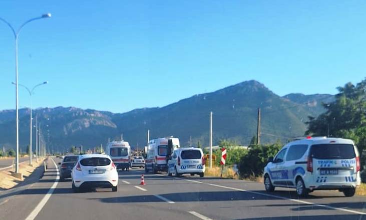 Seydişehir'de Feci Trafik Kazası: 4 Yaralı - Görsel 1