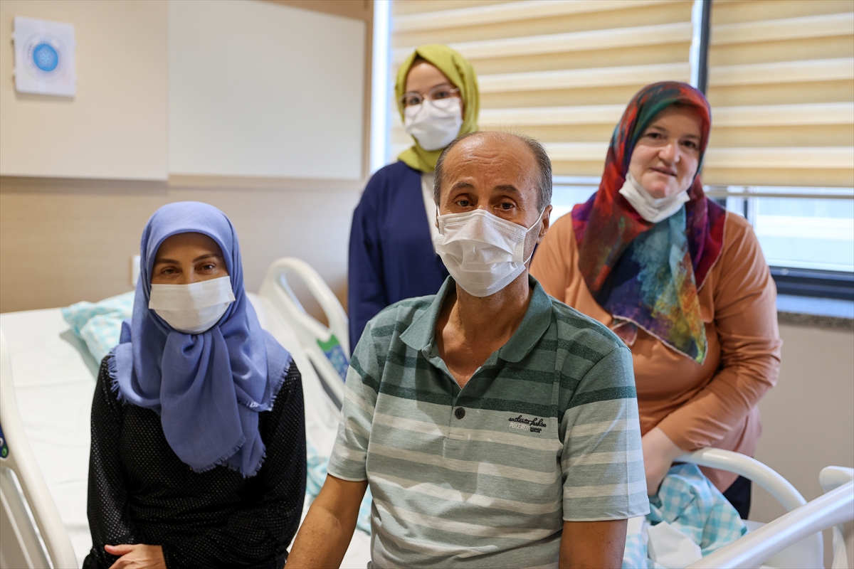 KONYA - Böbrek nakli bekleyen kardeşlerin yüzü bir ay arayla aynı hastanede güldü - Görsel 4
