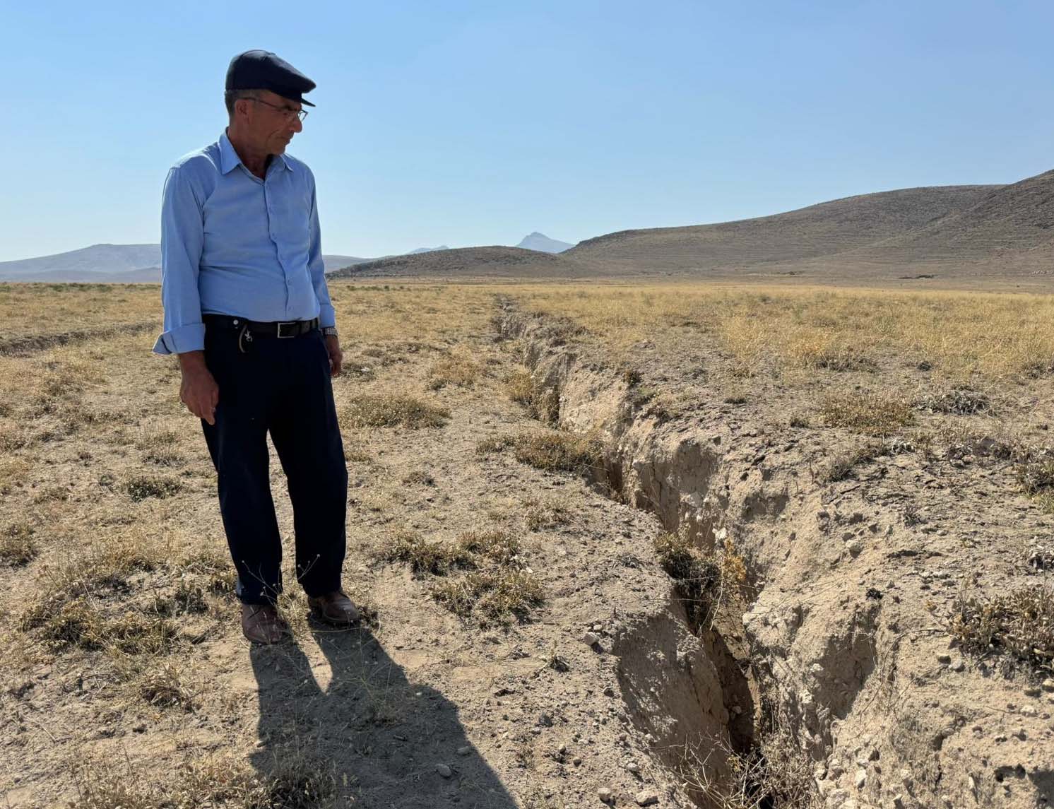 Konya'da yüzey yarıkları, mahalleliyi tedirgin ediyor - Görsel 4