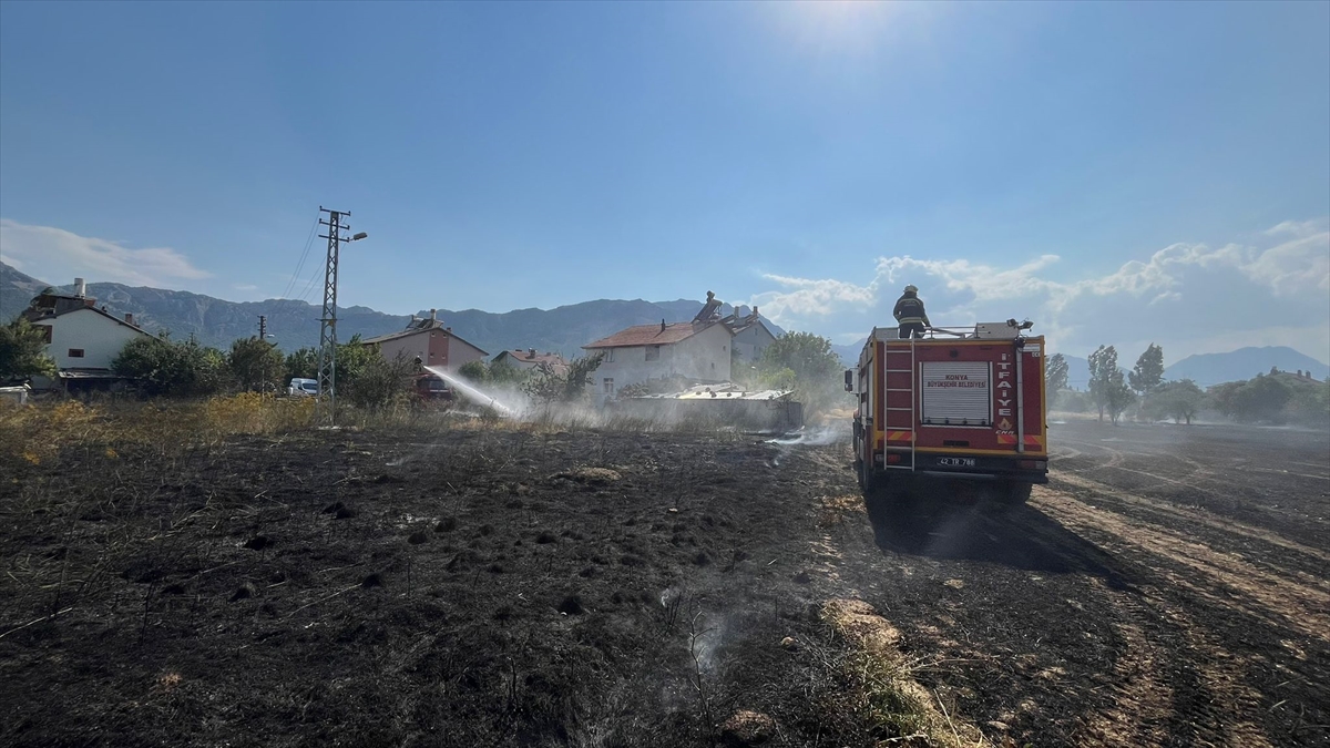 Seydişehir'de Anız Yangını Panik Yarattı: Binalara Sıçramadan Kontrol Altına Alındı - Görsel 6