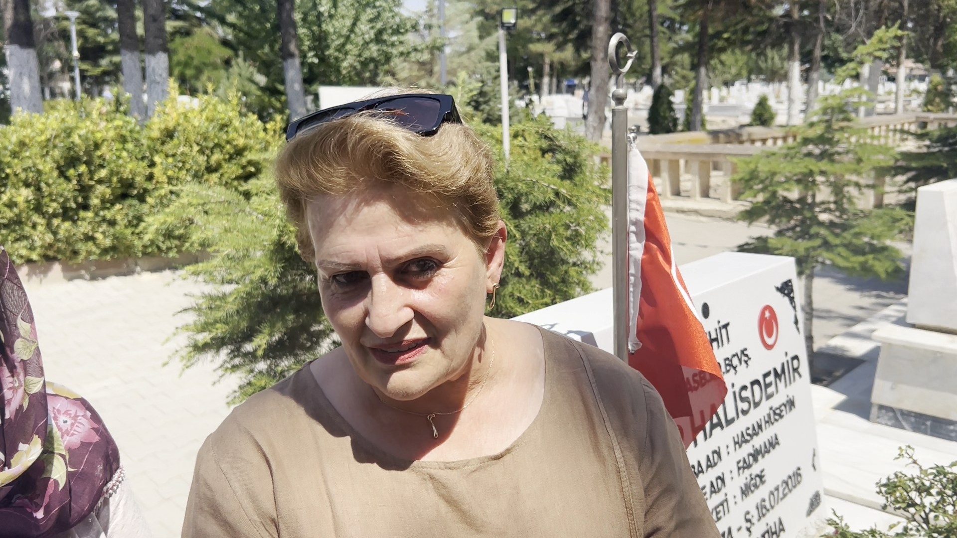 Şehadetinin 9’uncu yılında Ömer Halisdemir’in kabrine ziyaretçi akını - Görsel 4