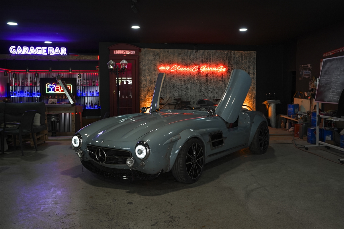 1954 model otomobil, çağın teknolojisiyle yeniden yollara çıkmaya hazırlanıyor - Görsel 17